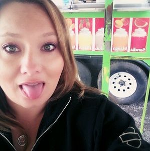 Meet your Posher, Leah